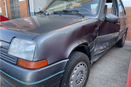 Compra venta de coches roto y accidentados.