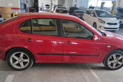 Compra y venta de coches rotos.