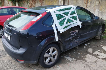 Compra y venta de coches rotos.