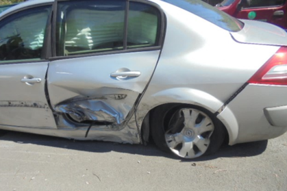 Compra y venta de coches rotos.