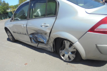 Compra y venta de coches rotos.