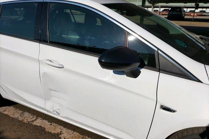 Compra y venta de coches siniestrados