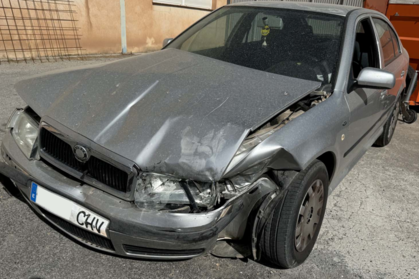 Compra y venta de coches rotos.