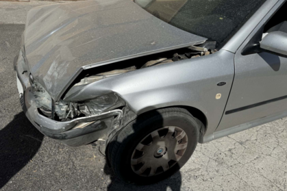 Compra y venta de coches rotos.