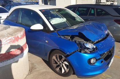 Compra venta de coches roto y accidentados.