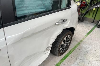 Compra venta de coches roto y accidentados.