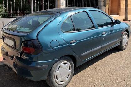 Compra y venta de coches rotos.