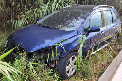 Compra y venta de coches rotos.