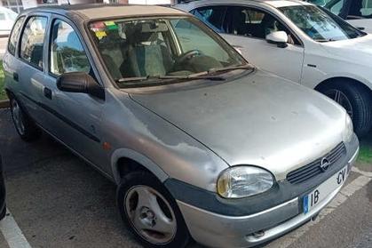 Compra y venta de coches rotos.