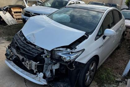 Compra y venta de coches rotos.