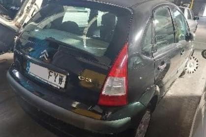 Compra y venta de coches rotos.