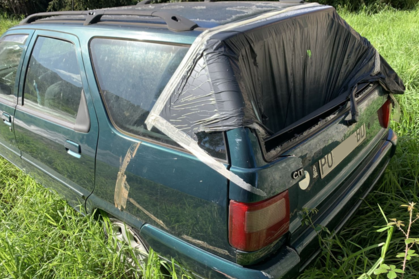 Compra y venta de coches rotos.