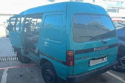 Compra y venta de coches rotos.