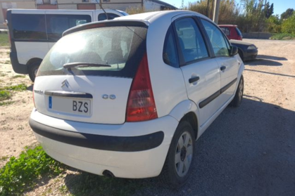 Compra y venta de coches rotos.