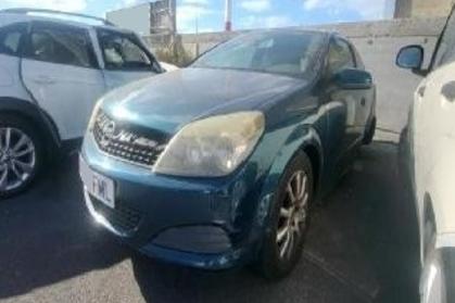 Compra y venta de coches rotos.