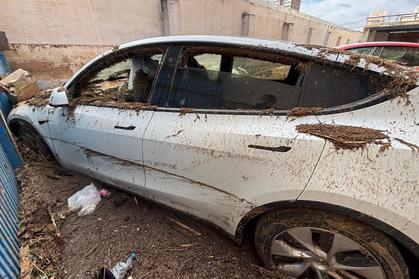 Compra y venta de coches rotos.