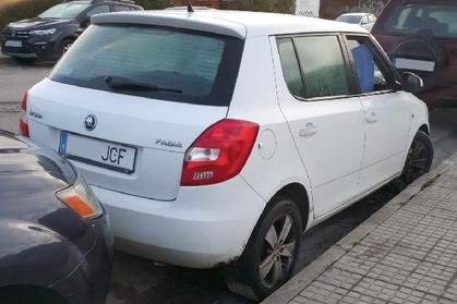 Compra y venta de coches rotos.