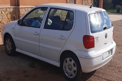 Compra y venta de coches rotos.